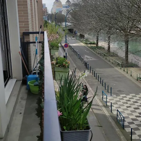 Paris A Proximite *
